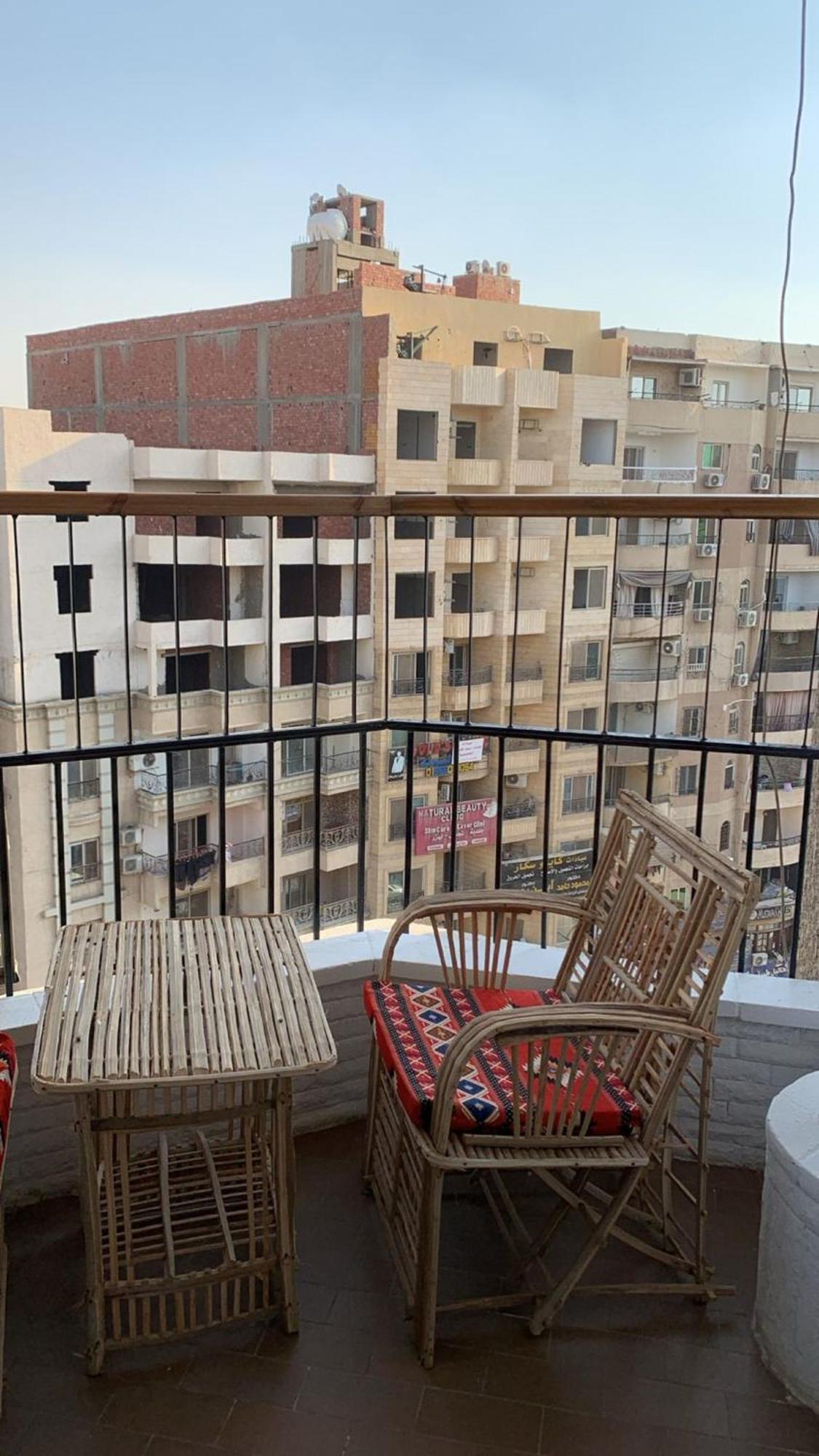 Pyramids Nights Hostel Kafrat al Jabal Ngoại thất bức ảnh