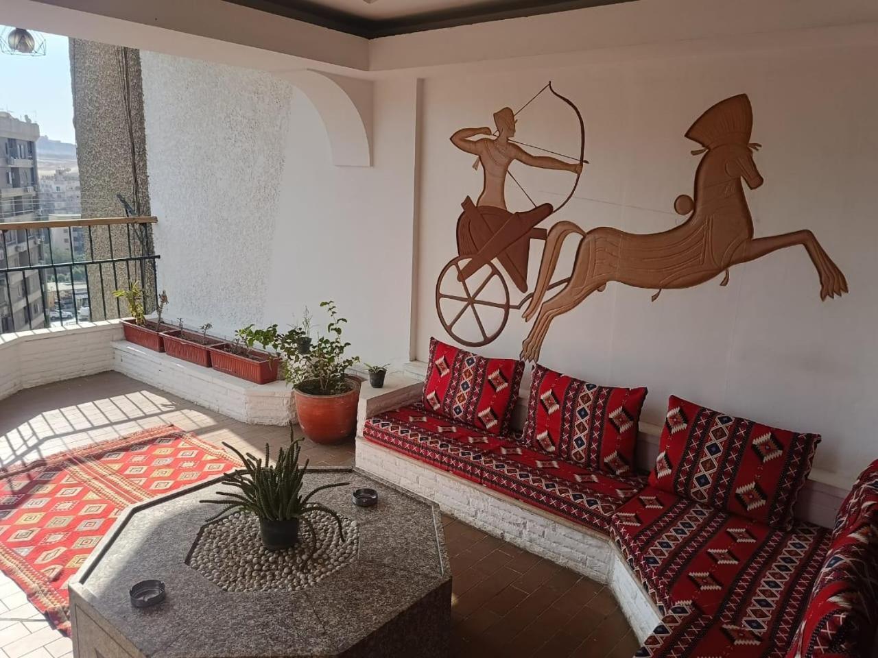 Pyramids Nights Hostel Kafrat al Jabal Ngoại thất bức ảnh